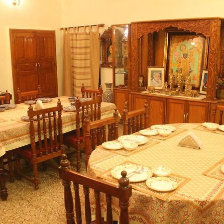 Homestay Варанаси Екстериор снимка